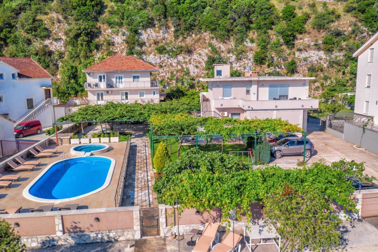 Apartments Obala - Katic Χέρτσεγκ Νόβι Εξωτερικό φωτογραφία
