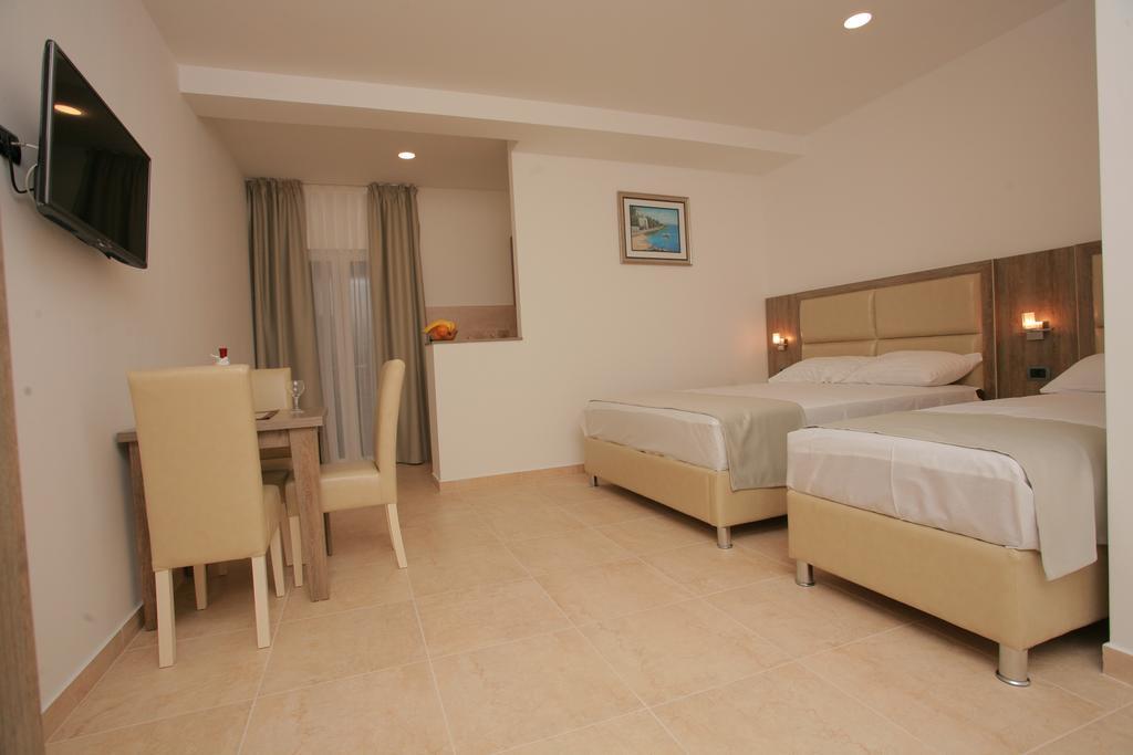 Apartments Obala - Katic Χέρτσεγκ Νόβι Δωμάτιο φωτογραφία